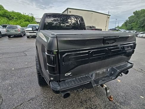Used 2018 Ford F150 Raptor w/ Equipment Group 802A Luxury AWD/4WD image 5