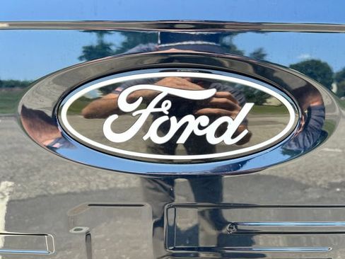Used 2025 Ford F150 Lariat w/ Equipment Group 501A Mid AWD/4WD image 40
