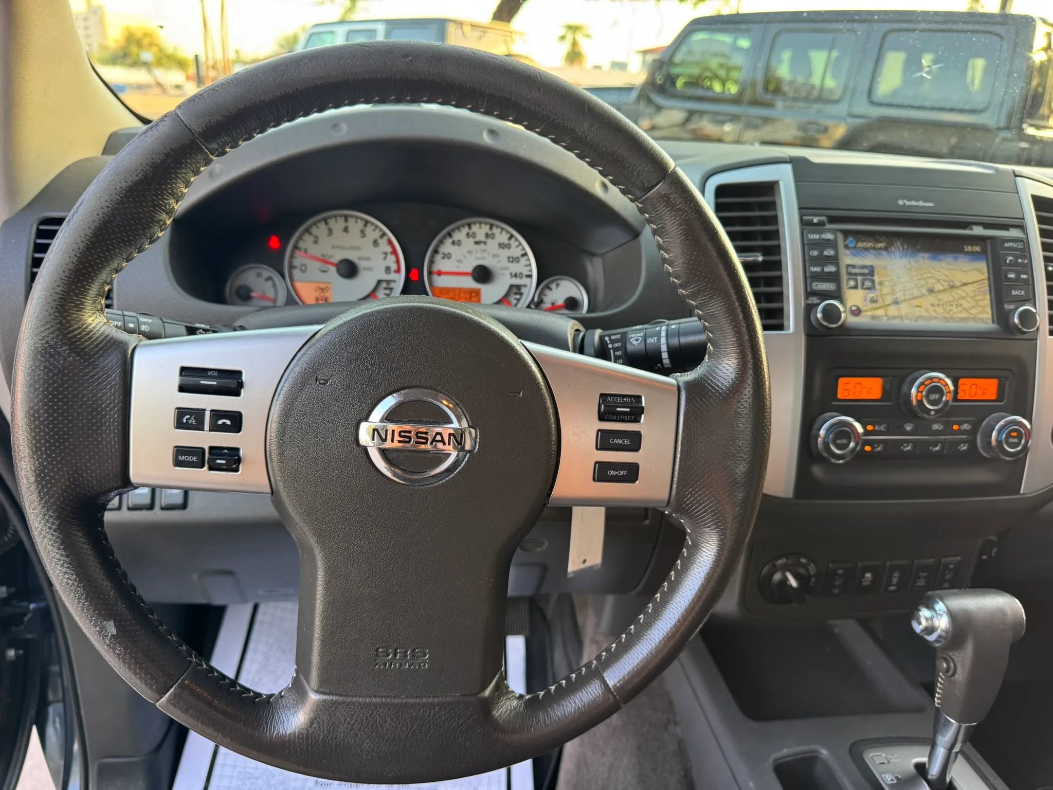 Used 2018 Nissan Frontier PRO-4X AWD/4WD image 19
