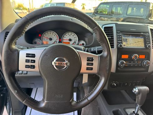 Used 2018 Nissan Frontier PRO-4X AWD/4WD image 19