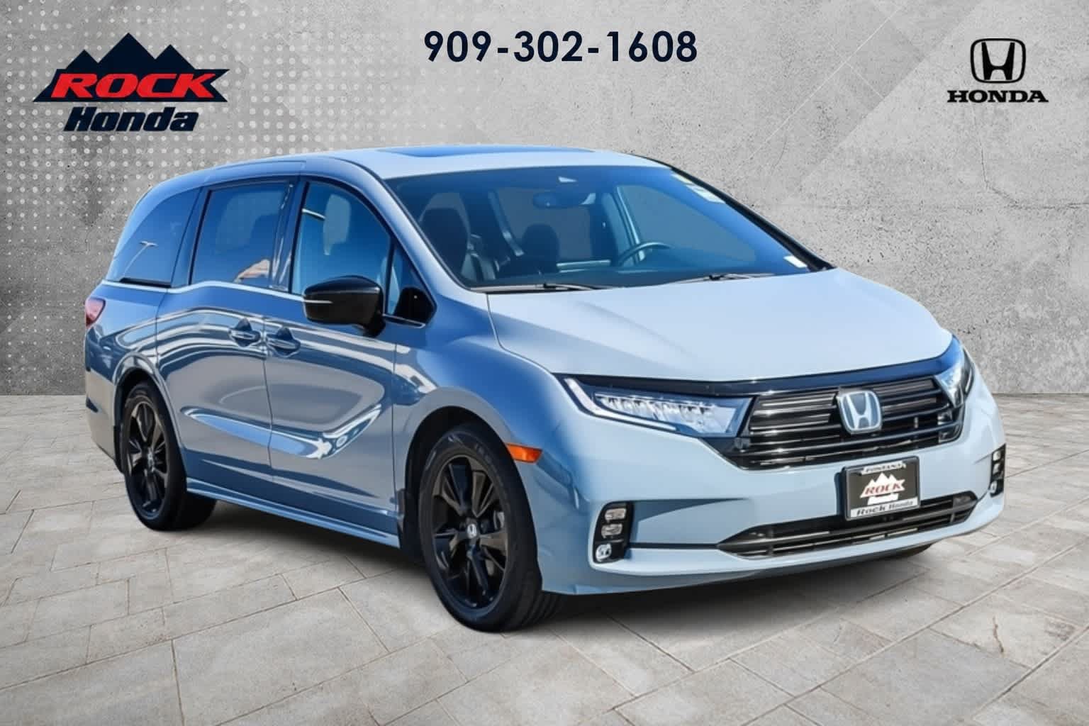 Certified 2023 Honda Odyssey Sport image 3