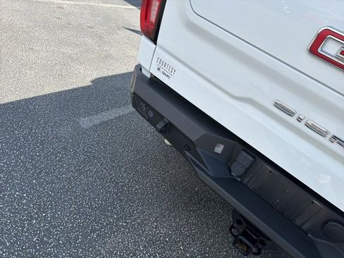 Used 2023 GMC Sierra 1500 AT4X image 25