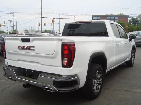 Used 2023 GMC Sierra 1500 SLE AWD/4WD image 6