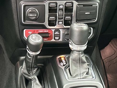 Used 2024 Jeep Wrangler Unlimited Rubicon 392 AWD/4WD image 26
