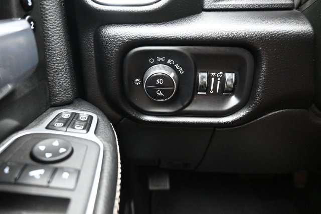 Used 2024 RAM 2500 Laramie w/ Safety Group AWD/4WD image 13