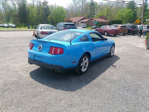 Used 2011 Ford Mustang GT Premium w/ 401A Rapid Spec Order Code RWD image 8