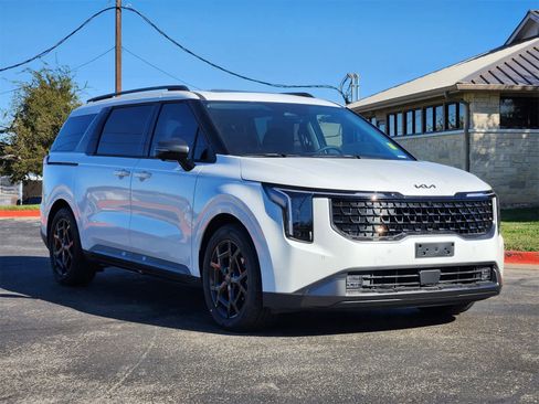 New 2026 Kia Carnival SX Prestige image 3