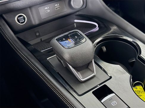 Used 2023 Nissan Rogue Platinum w/ Platinum Premium Package image 17