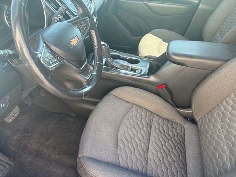 Used 2020 Chevrolet Equinox LT image 11