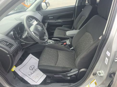 Used 2025 Mitsubishi Outlander Sport AWD image 7