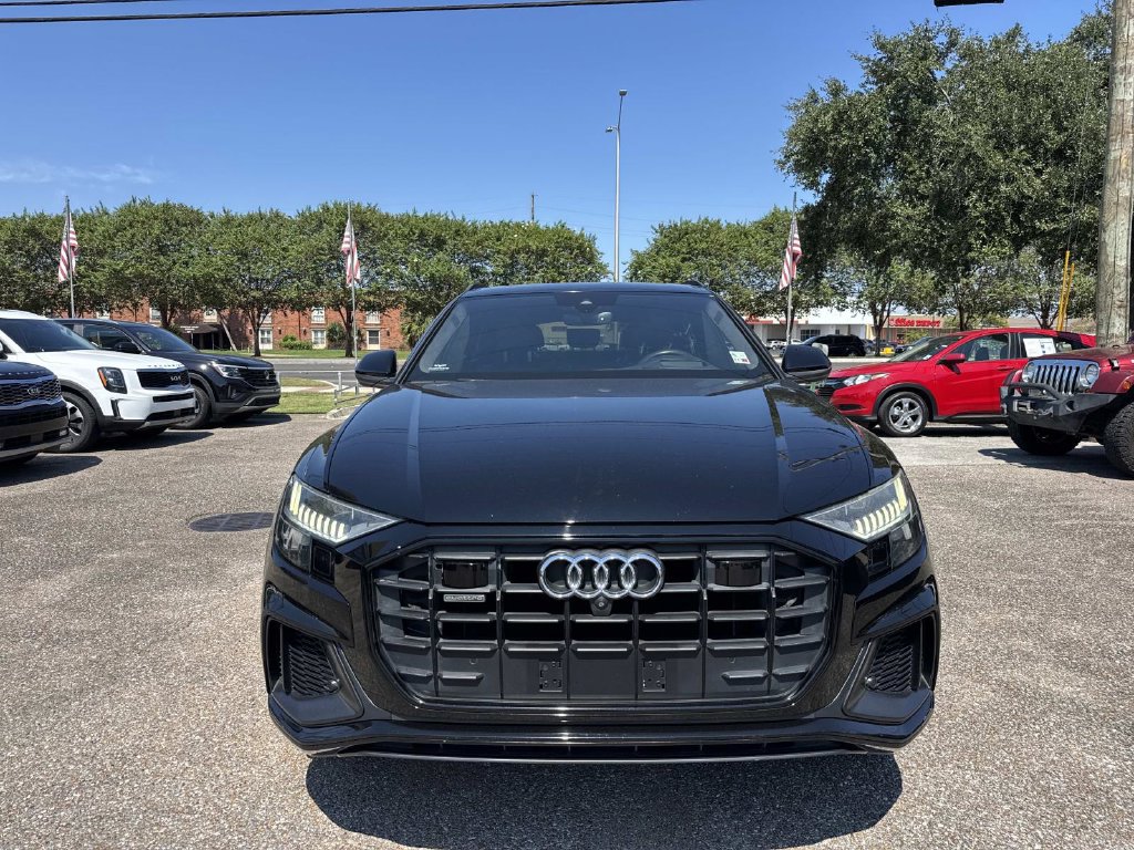 Used 2019 Audi Q8 Prestige AWD/4WD image 2