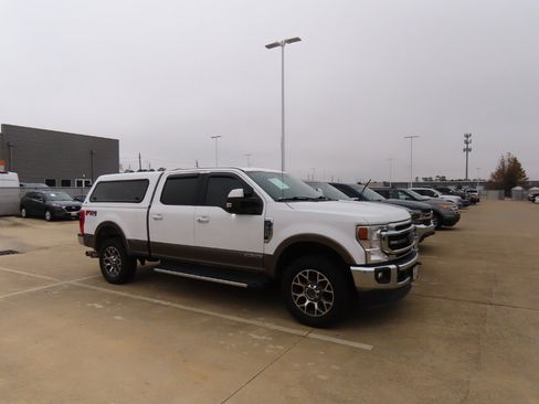 Used 2020 Ford F250 Lariat w/ Lariat Ultimate Package image 2