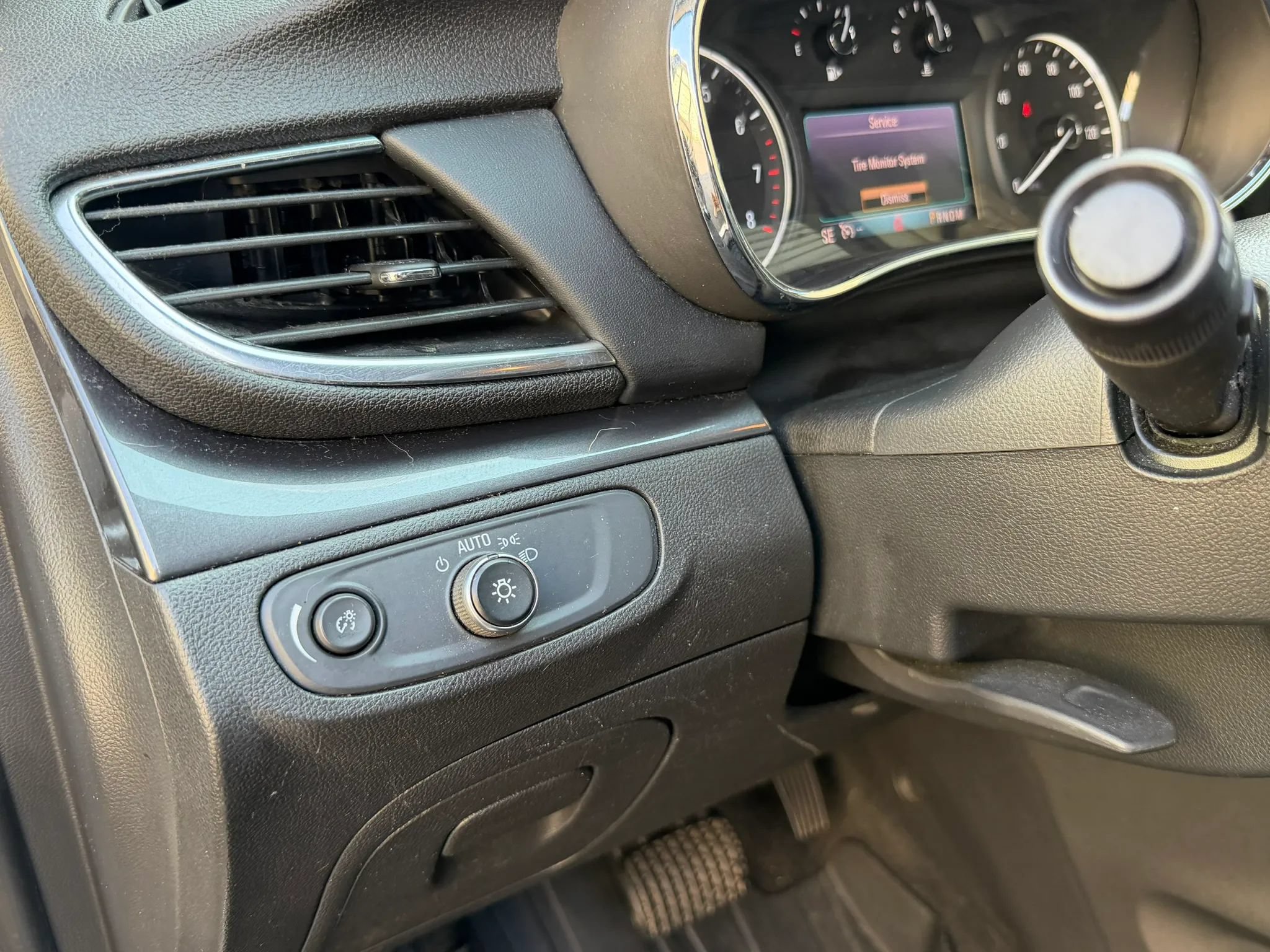 Used 2019 Buick Encore Preferred FWD image 26