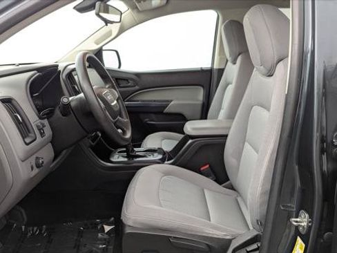 Used 2017 GMC Canyon 2WD Crew Cab w/ Convenience Package image 14