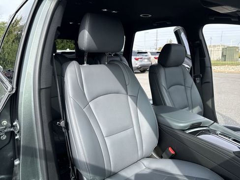 Certified 2023 Buick Enclave Essence image 27