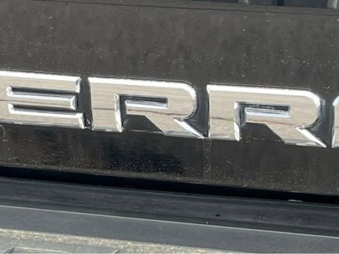 Used 2017 GMC Sierra 1500 SLT image 9