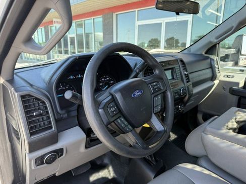 Used 2018 Ford F550 4x4 Regular Cab Super Duty image 20