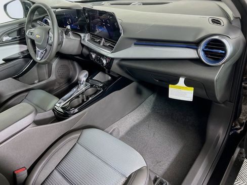 New 2026 Chevrolet Trax LT w/ Driver Confidence Package image 27