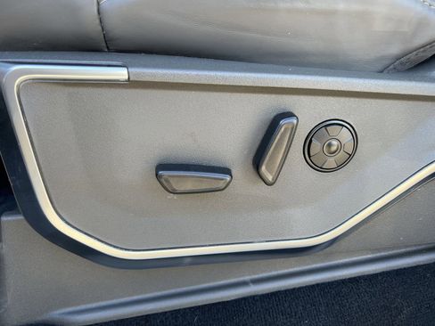 Used 2025 Ford F450 Platinum w/ Platinum Plus Package image 14