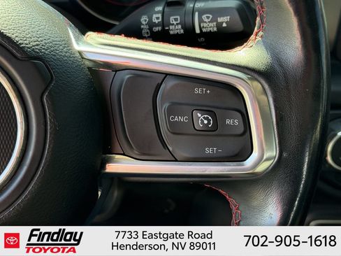 Used 2018 Jeep Wrangler Unlimited Rubicon w/ Dual Top Group AWD/4WD image 26