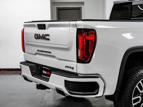 Used 2021 GMC Sierra 1500 AT4 w/ AT4 Preferred Package AWD/4WD image 12