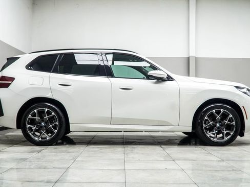 Used 2025 BMW X3 xDrive30i w/ Premium Package image 6