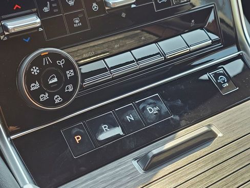 New 2026 Nissan Armada SL image 12