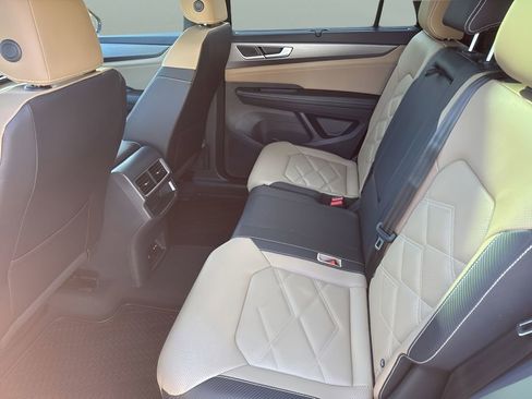New 2026 Volkswagen Atlas Cross Sport SE AWD/4WD image 19