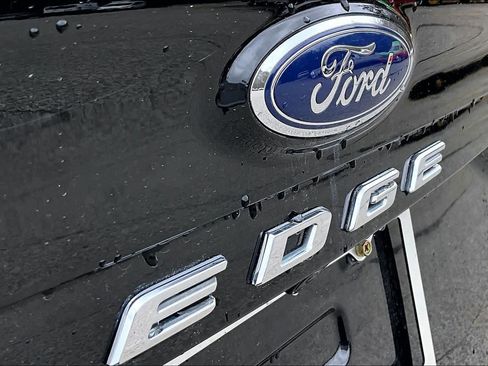 Used 2023 Ford Edge SEL image 33