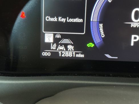 Used 2025 Lexus UX 300h FWD w/ Accessory Package (Z2) image 35