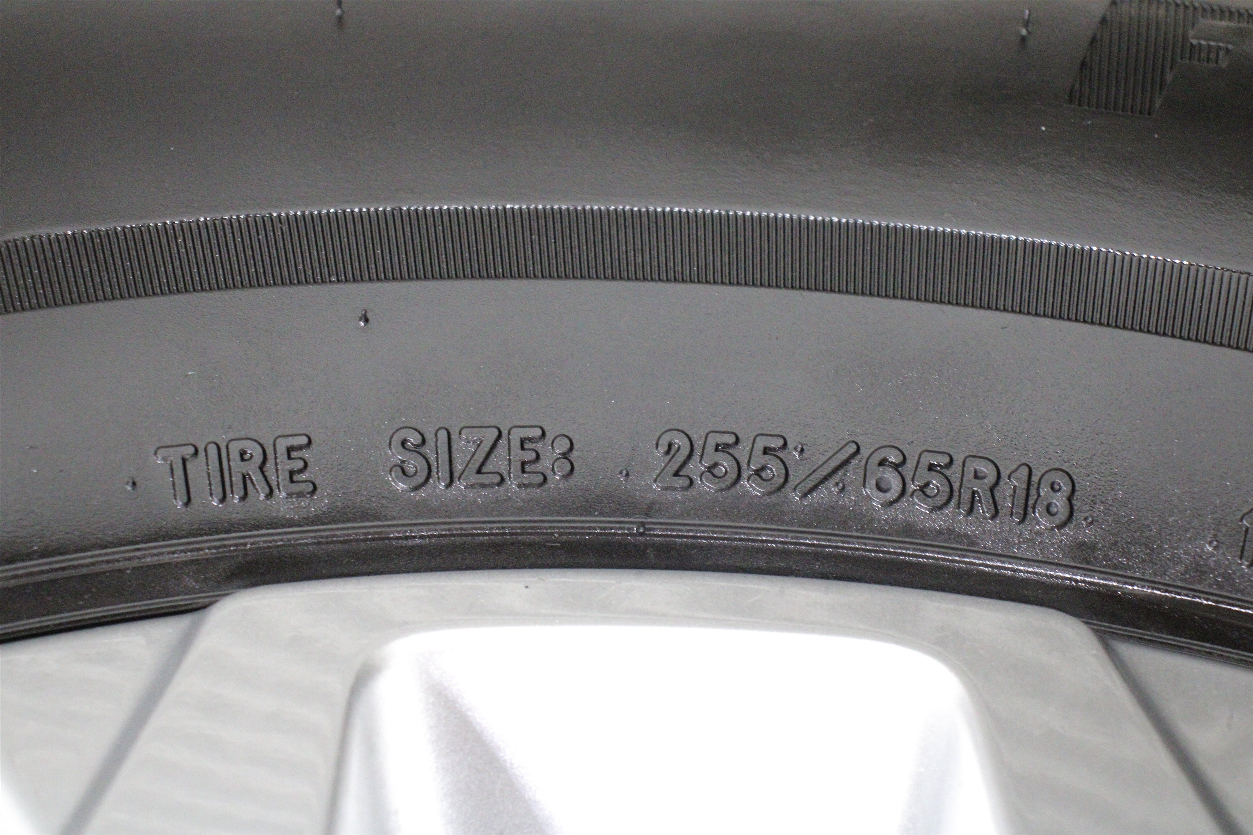 Used 2021 Chevrolet Traverse LT FWD image 42