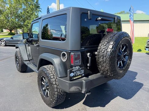 Used 2016 Jeep Wrangler Sport w/ Quick Order Package 24S AWD/4WD image 7