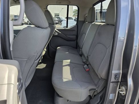 Used 2019 Nissan Frontier SV w/ Value Truck Package RWD image 16