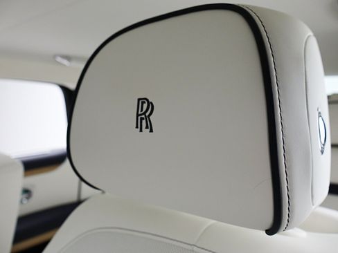 Used 2025 Rolls-Royce Ghost AWD/4WD image 31