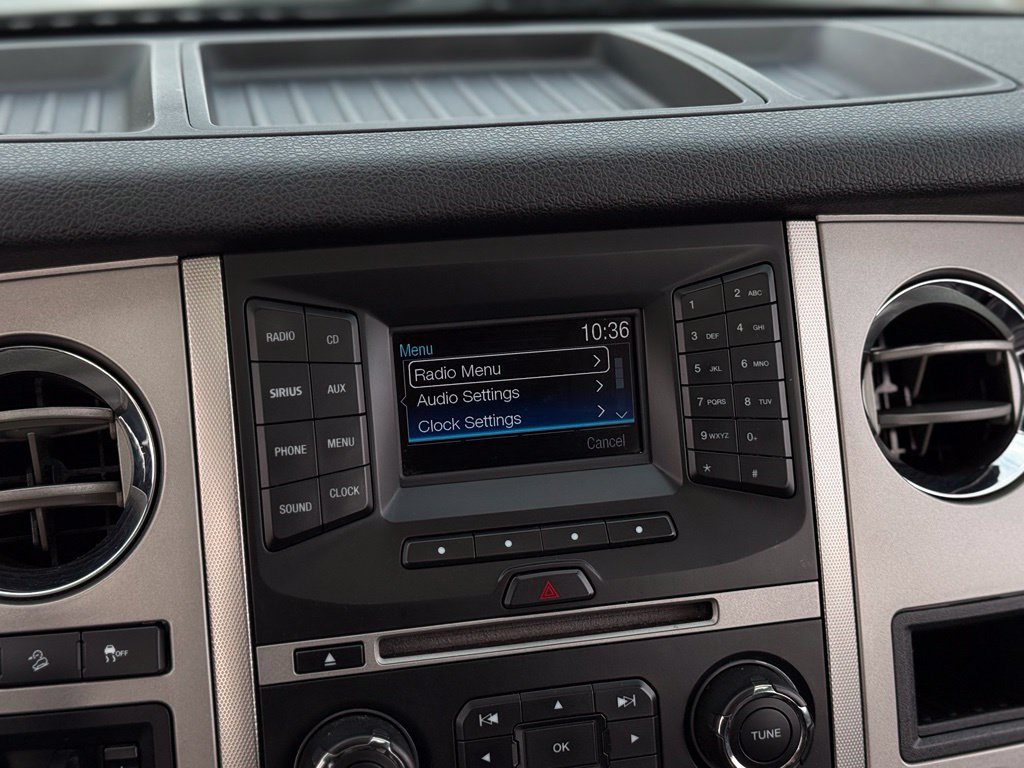 Used 2015 Ford Expedition XLT w/ Equipment Group 201A AWD/4WD image 20