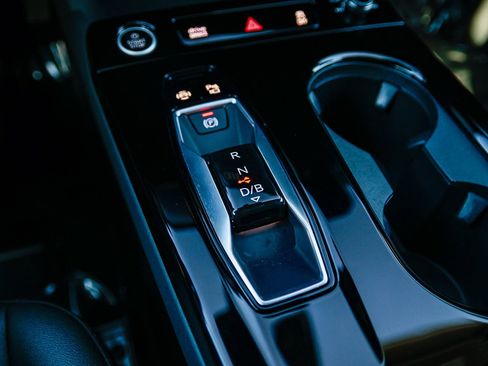 Certified 2025 Audi Q6 e-tron Premium w/ Convenience Package image 24