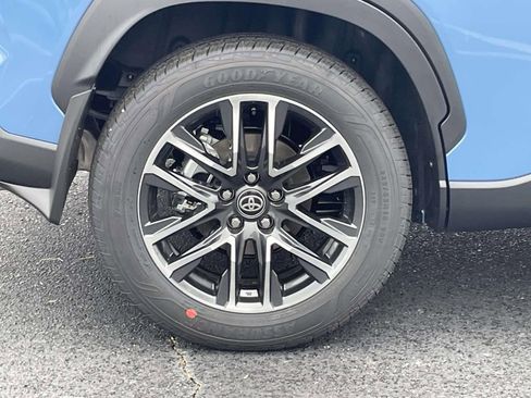 New 2026 Toyota Corolla Cross XLE image 13