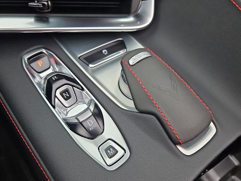 Used 2024 Chevrolet Corvette Stingray Convertible w/ Z51 Performance Package image 21