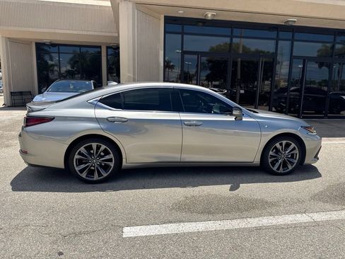 Used 2019 Lexus ES 350 F Sport w/ Accessory Package 2 FWD image 5