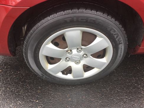 Used 2006 Kia Optima LX image 10