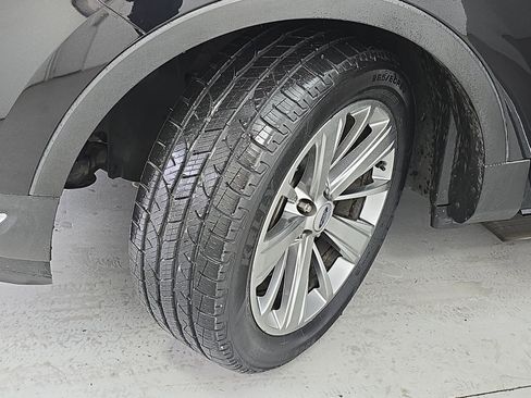 Used 2019 Ford Explorer Limited w/ Class III Trailer Tow Package image 33