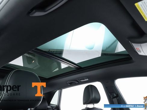 Used 2022 Volkswagen Atlas Cross Sport SE w/ Panoramic Sunroof Package FWD image 35