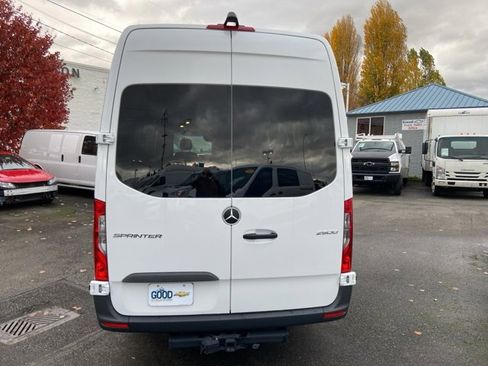 Used 2024 Mercedes-Benz Sprinter 2500 w/ Acoustic Package image 6