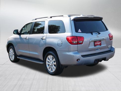 Used 2012 Toyota Sequoia Platinum AWD/4WD image 5