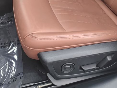 Certified 2025 Audi A6 2.0T Premium w/ Convenience Plus Package image 17