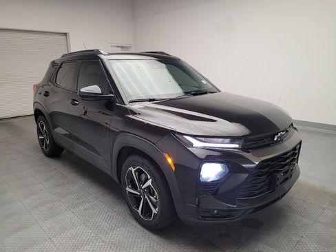 Used 2022 Chevrolet TrailBlazer RS w/ Sun and Liftgate Package FWD image 13