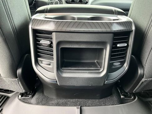 New 2026 RAM 1500 4x4 Crew Cab image 36