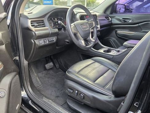 Used 2022 GMC Acadia Denali w/ Denali Ultimate Package FWD image 13