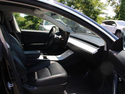Used 2019 Tesla Model 3 Standard Range Plus RWD image 11