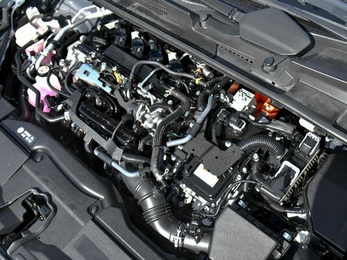 Used 2024 Toyota Prius LE image 46